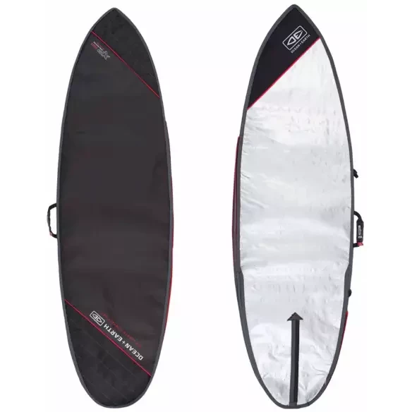 Capa Ocean & Earth Compact Day Mid-Lenght Black/Red