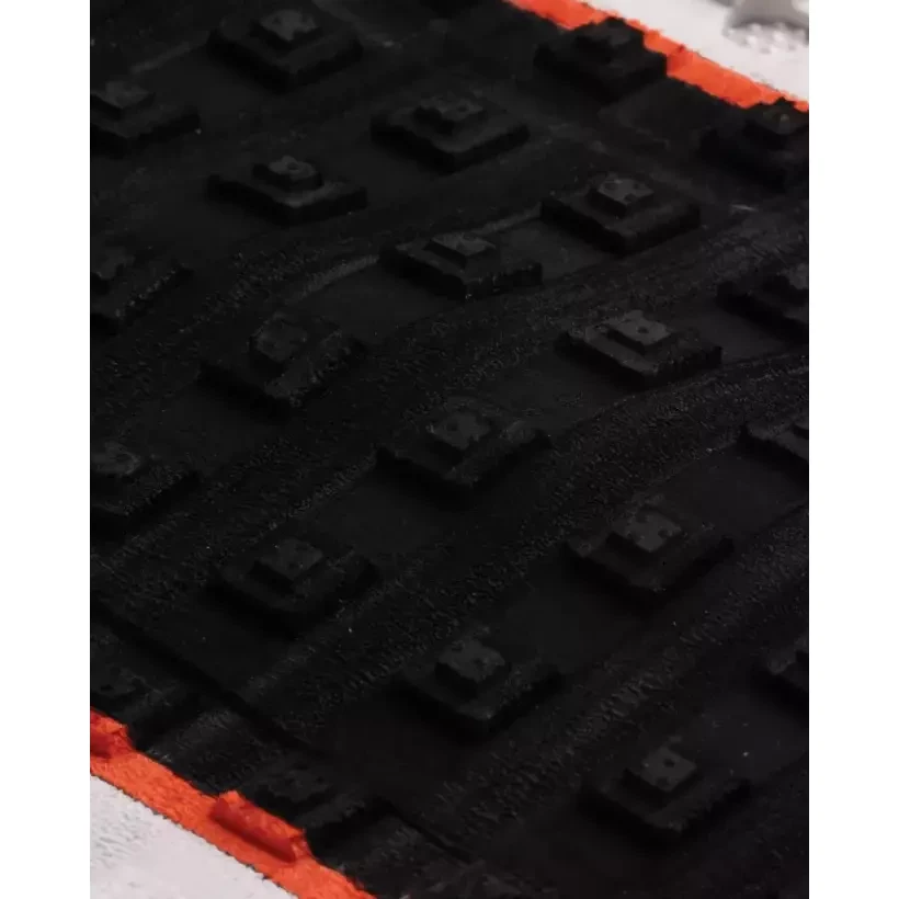 Grip Creatures Ethan Ewing LIte Ecopure Black/Red Bone panel