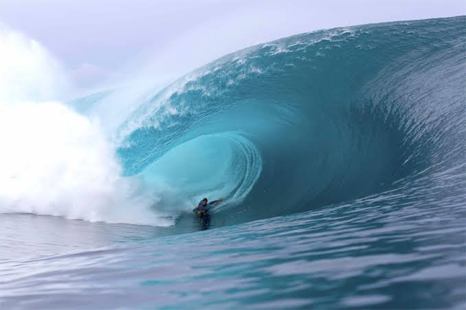 Bodyboard barrel riding technique for beginners