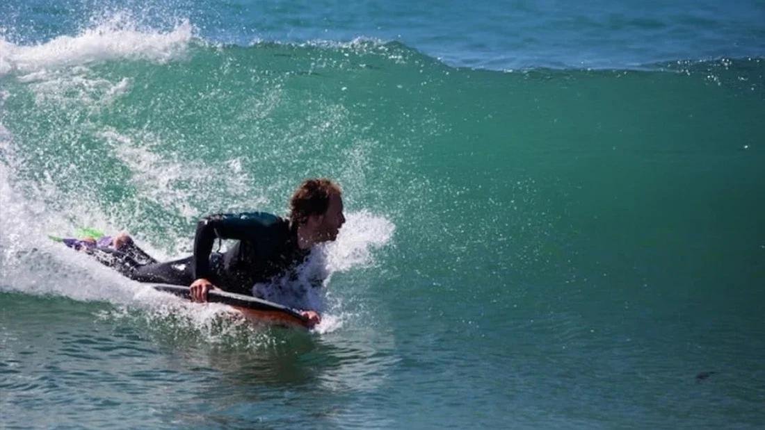 Bodyboard positioning in waves: a beginner's guide
