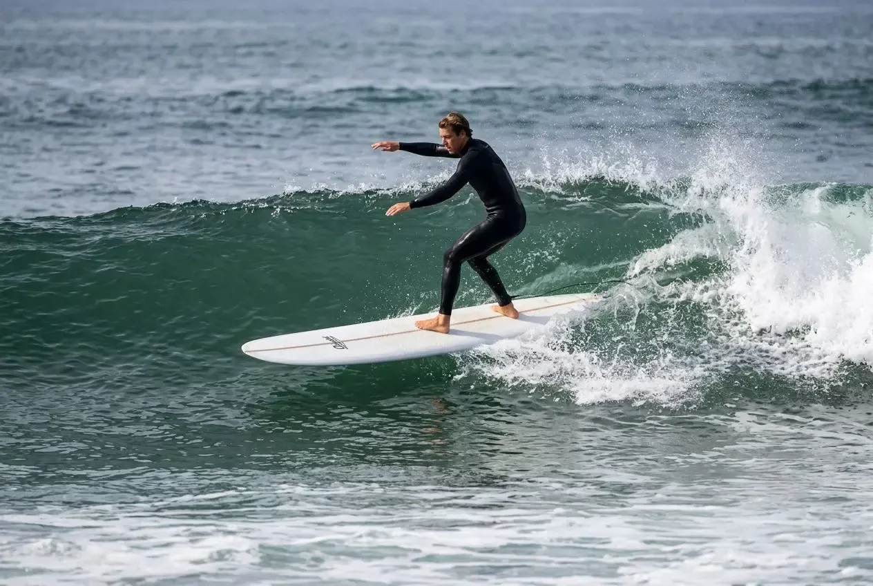 Como escolher uma prancha de surf longboard para iniciante