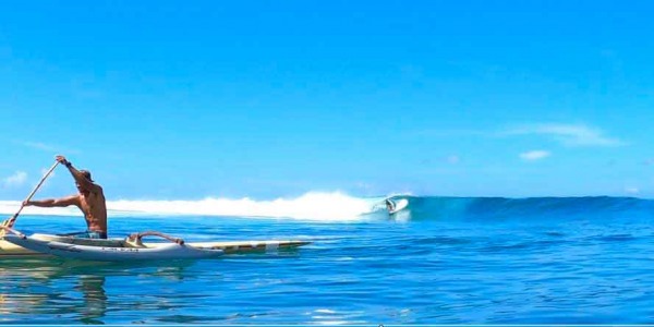 El surf en Tahití, Polinesia
