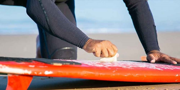 Como aplicar la parafina en tu tabla de surf